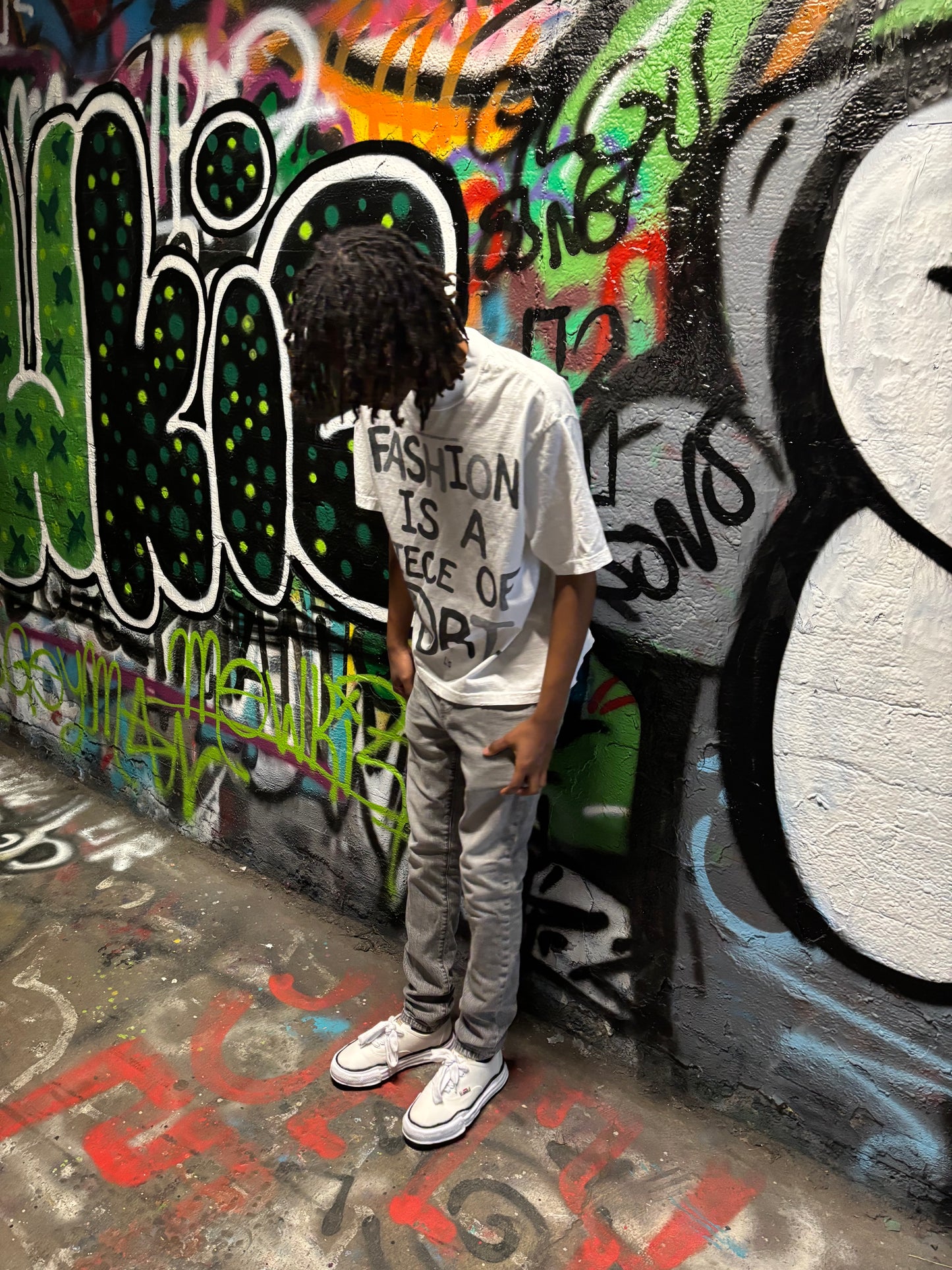 “FASHION IS A PIECE OF ART” – Graphic Drop Shoulder Tee