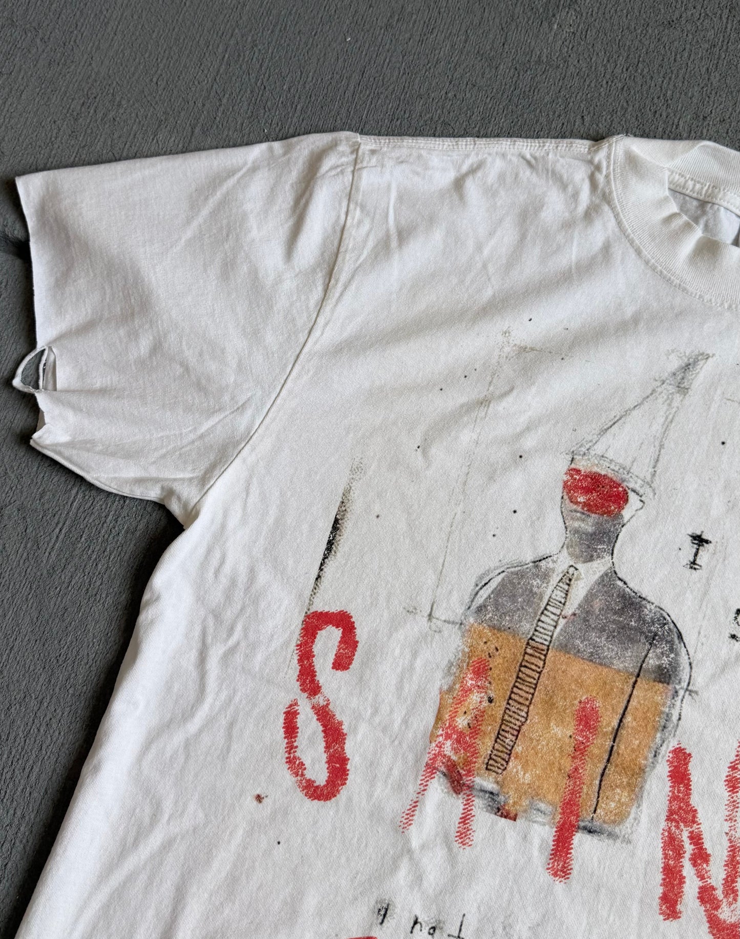 SAINT TEE