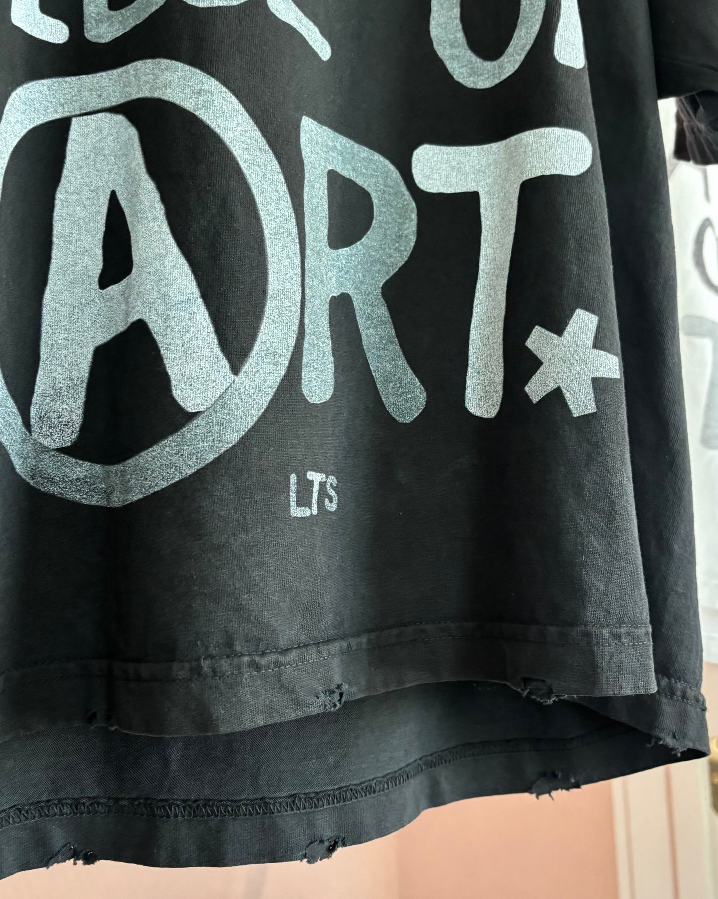 FASHION IS ART TEE